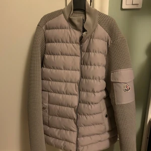 Monclear cardigan  - Skriv till mig innan ni köper 