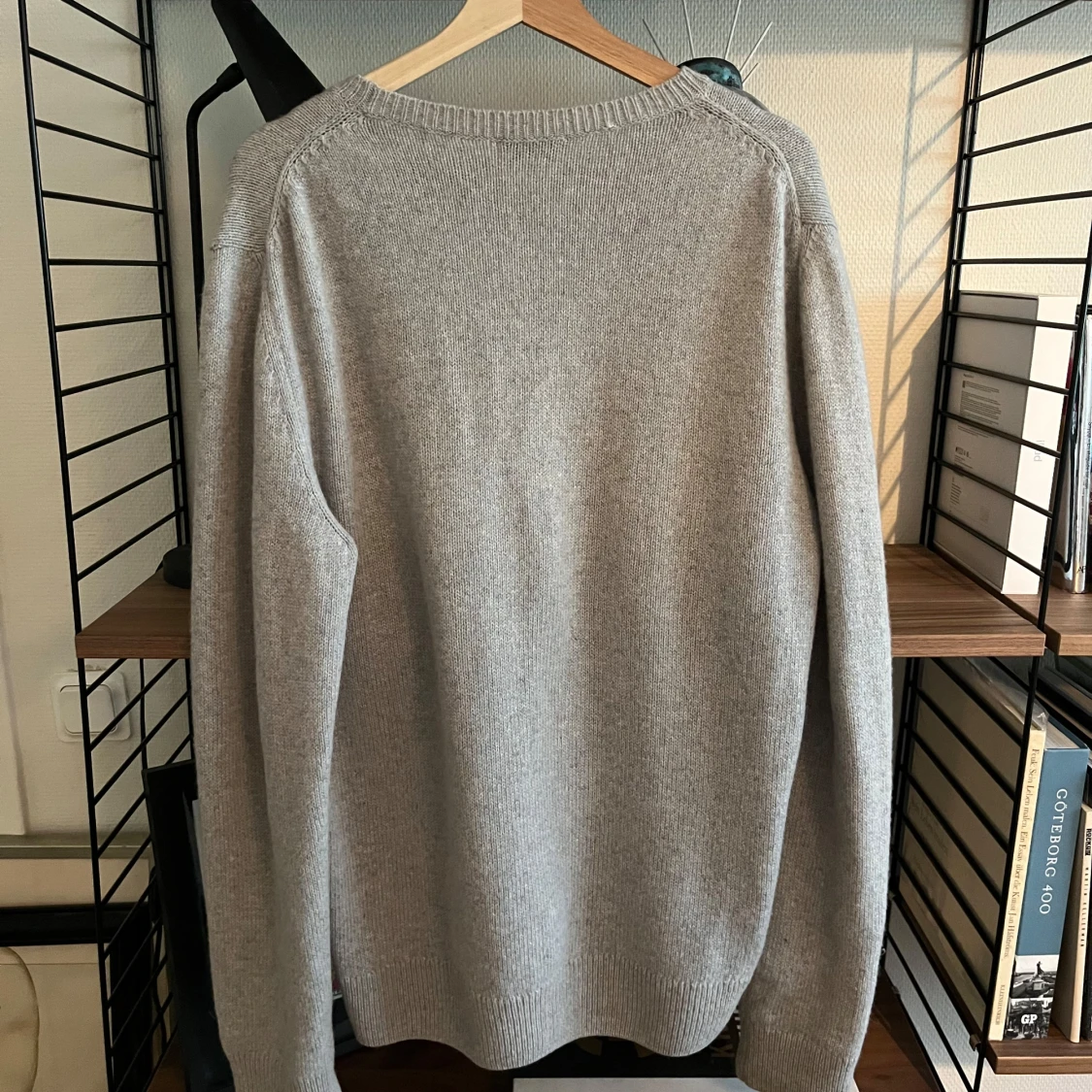 Ljusgrå stickad tröja från A.P.C. - 1