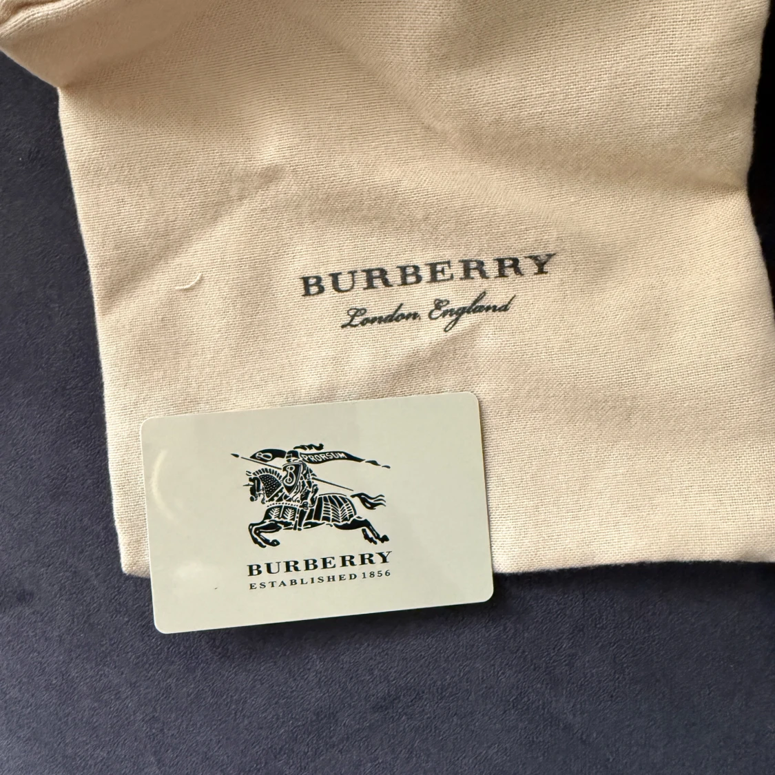 Burberry rutigt bälte med guldspänne - 3