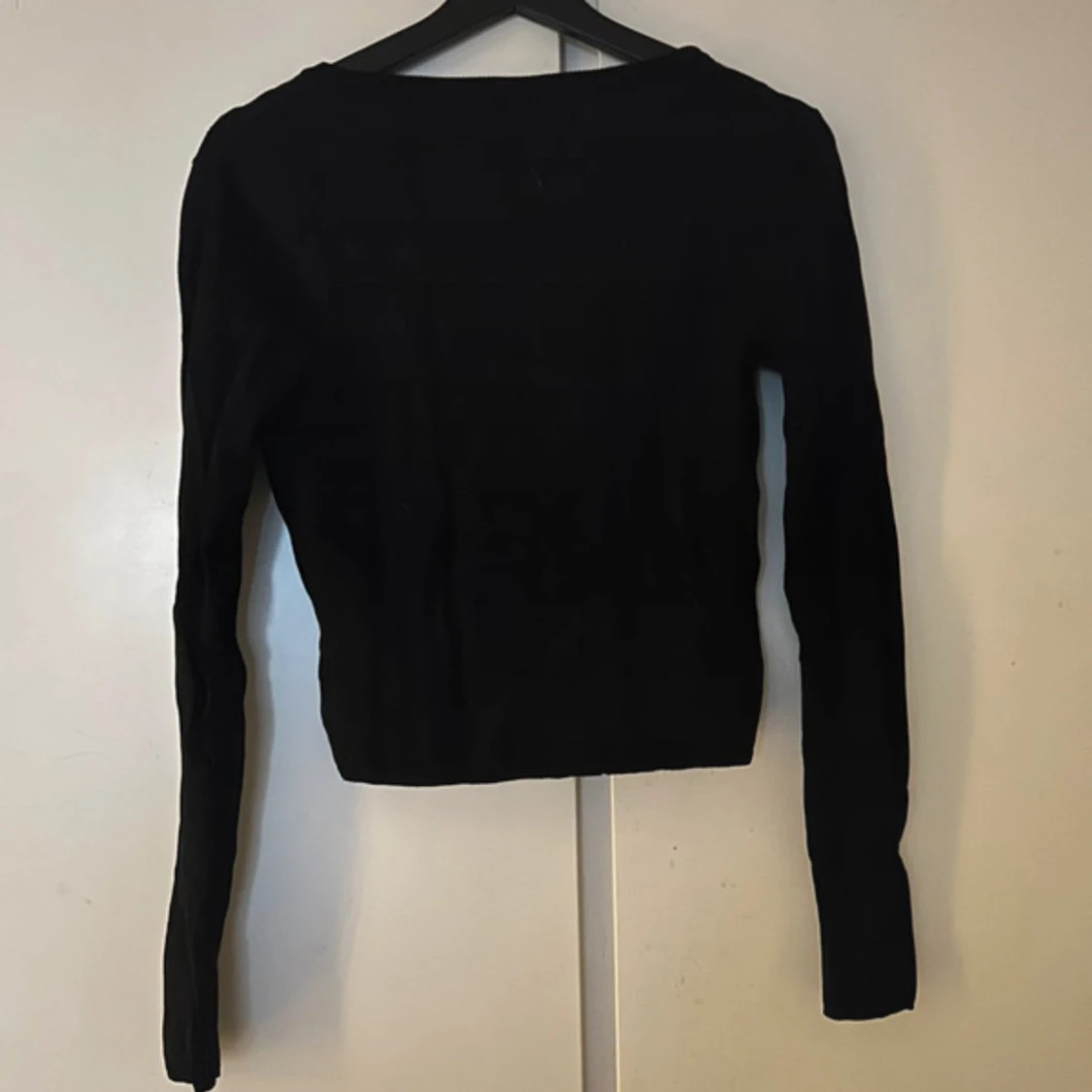 Svart ribbad tröja från The Black Label - 1
