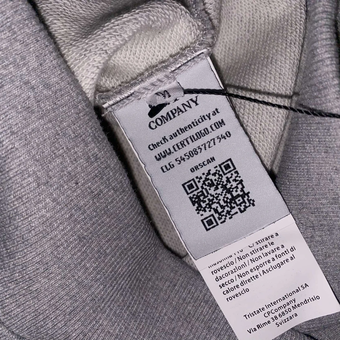 Grå sweatshirt från C.P. Company - 2
