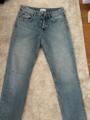 Raka jeans från Zara - Raka jeans från zara😊Passar även 36