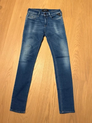 Replay jeans  - Feta replays till bra pris 🔥🤩