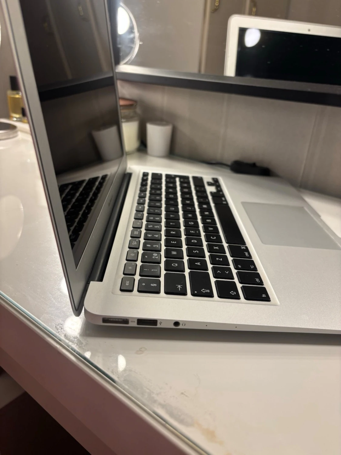 MacBook Air - 3