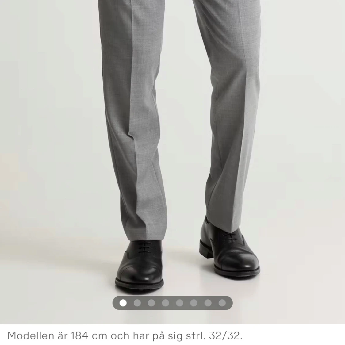 Ljusgrå kostymbyxor i rak modell från Dressman - 1
