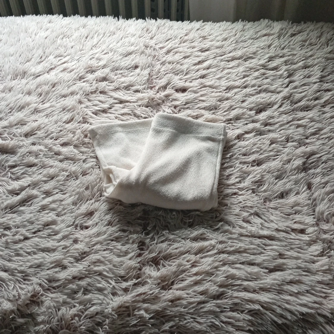 Vita stickade byxor från H&M 