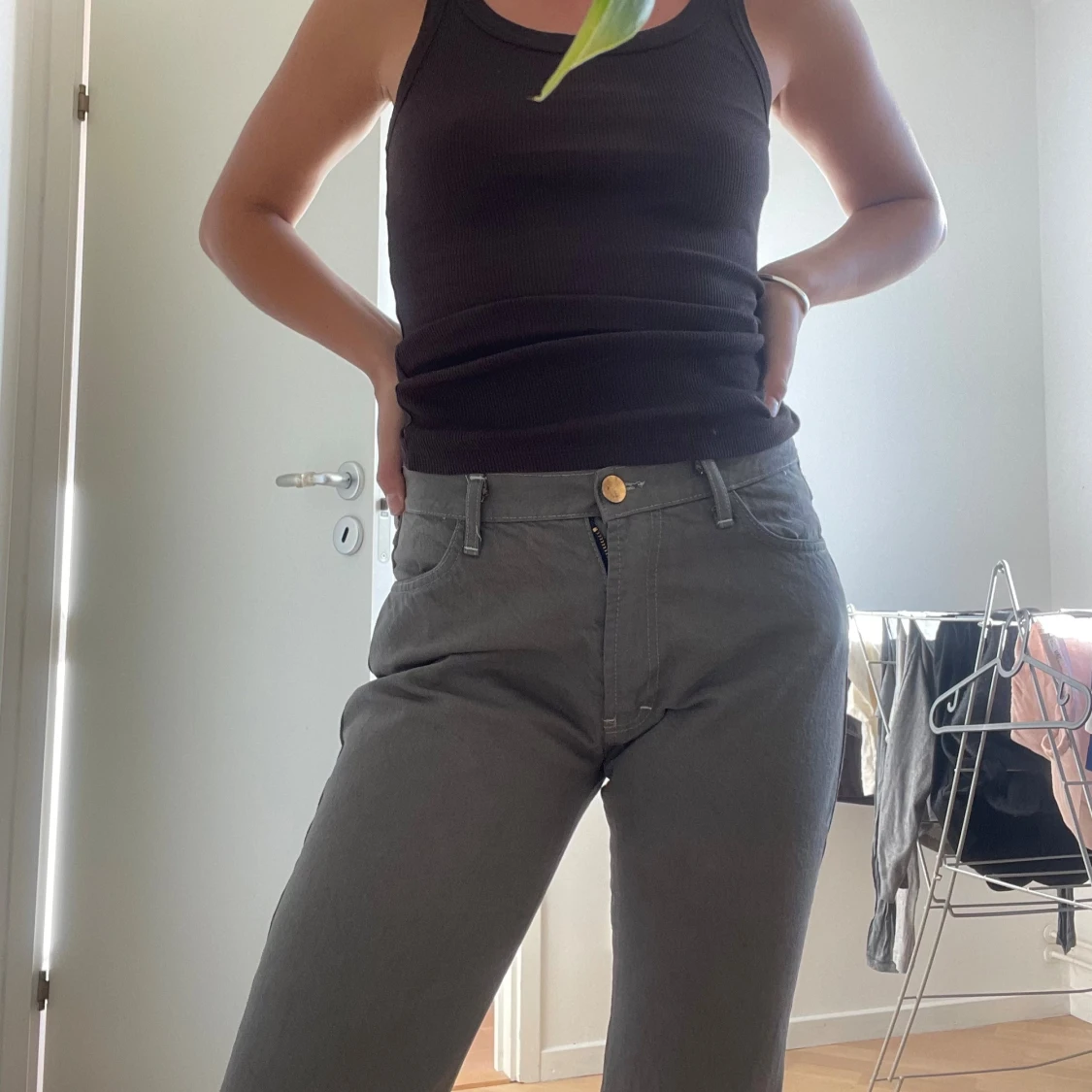 Grå bootcut jeans  - 2