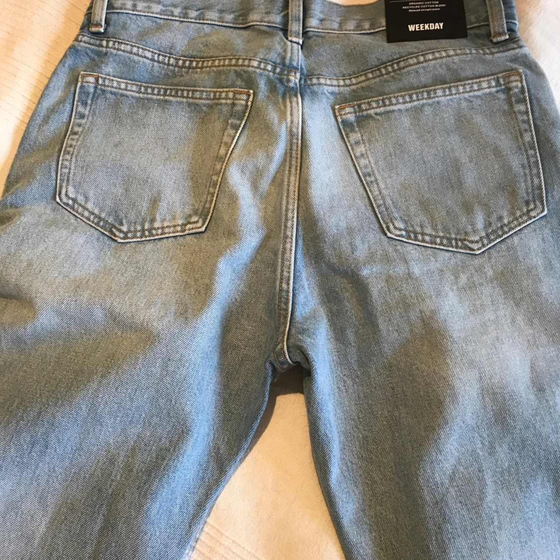 Weekday ljusblå raka jeans - 1