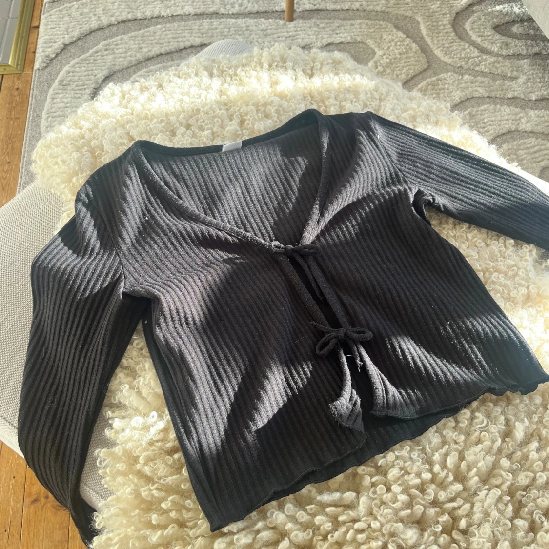 Kofta med knyt framtill