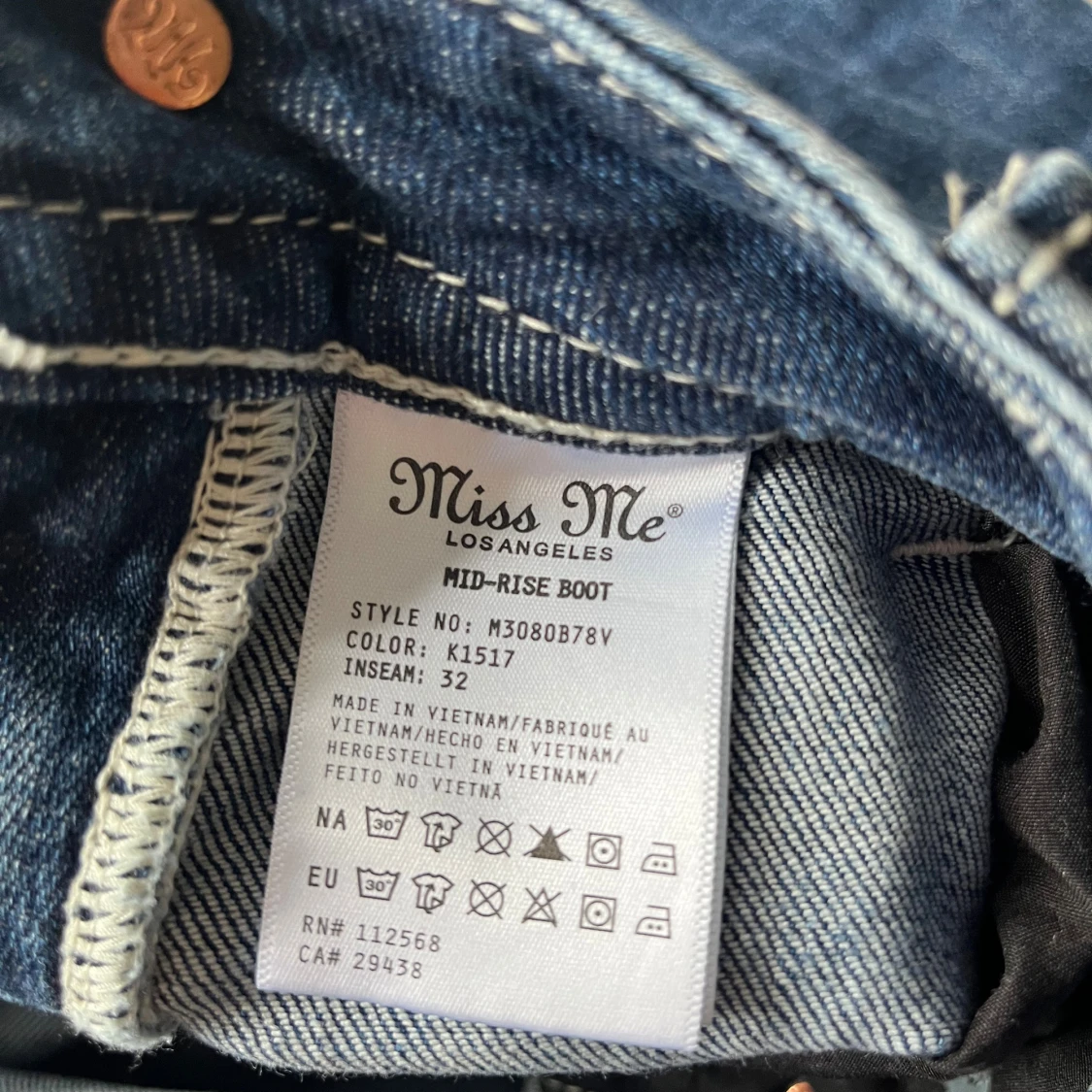 Miss Me jeans med broderad bakficka - 4