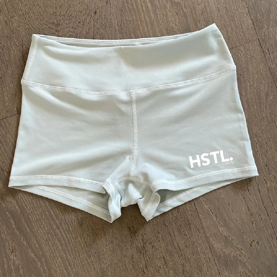 Ljusblåa träningsshorts från HSTL Made