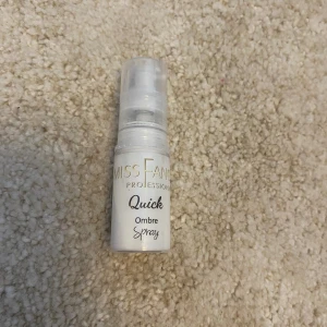 Ombre spray - Ombre spray från missfancy som är superbra om man tycker det är svårt att göra fade! Den är oanvänd💕