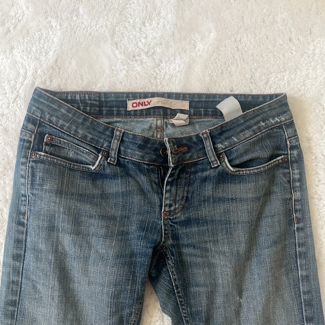 Blå bootcut jeans från ONLY, stl 38/32 - 1
