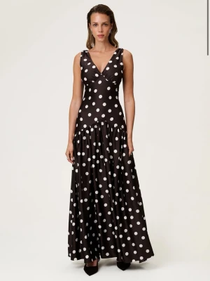 Adoore Toulouse dress - Säljer min adoore Toulouse dress som jag köpt till bal i vintras. Endast använd en gång. Storlek 38. Nypris 1600kr. Kan gå ner i pris vid snabb affär 