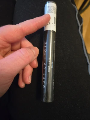 Make Up Store Multi Lash Mascara Black - Svart mascara Multi lash Make Up Store. Helt ny i obruten förpackning. 