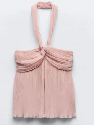 Zara halterneck topp - En superfin ljusrosa halterneck topp från Zara inte använd alls mycket❤️