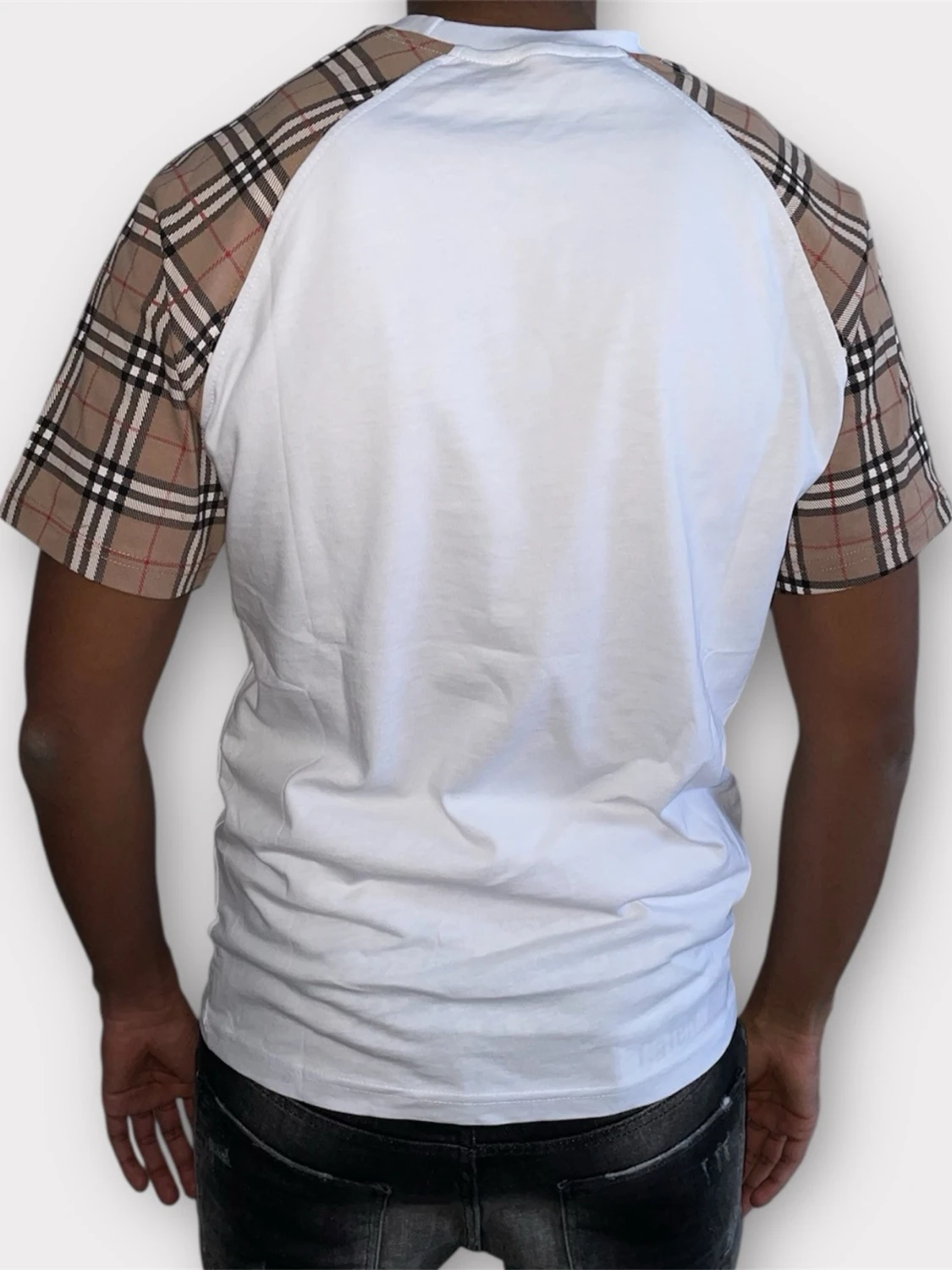 Burberry tshirt strl M  - 2