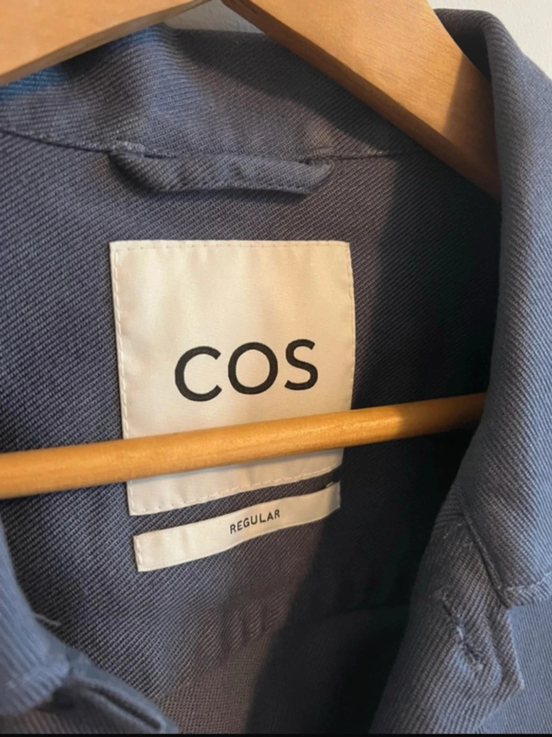 Mörkblå overshirt från COS - 1