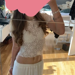 Vit spetsblus  - Säljer pga att den inte kommer till användning❣️