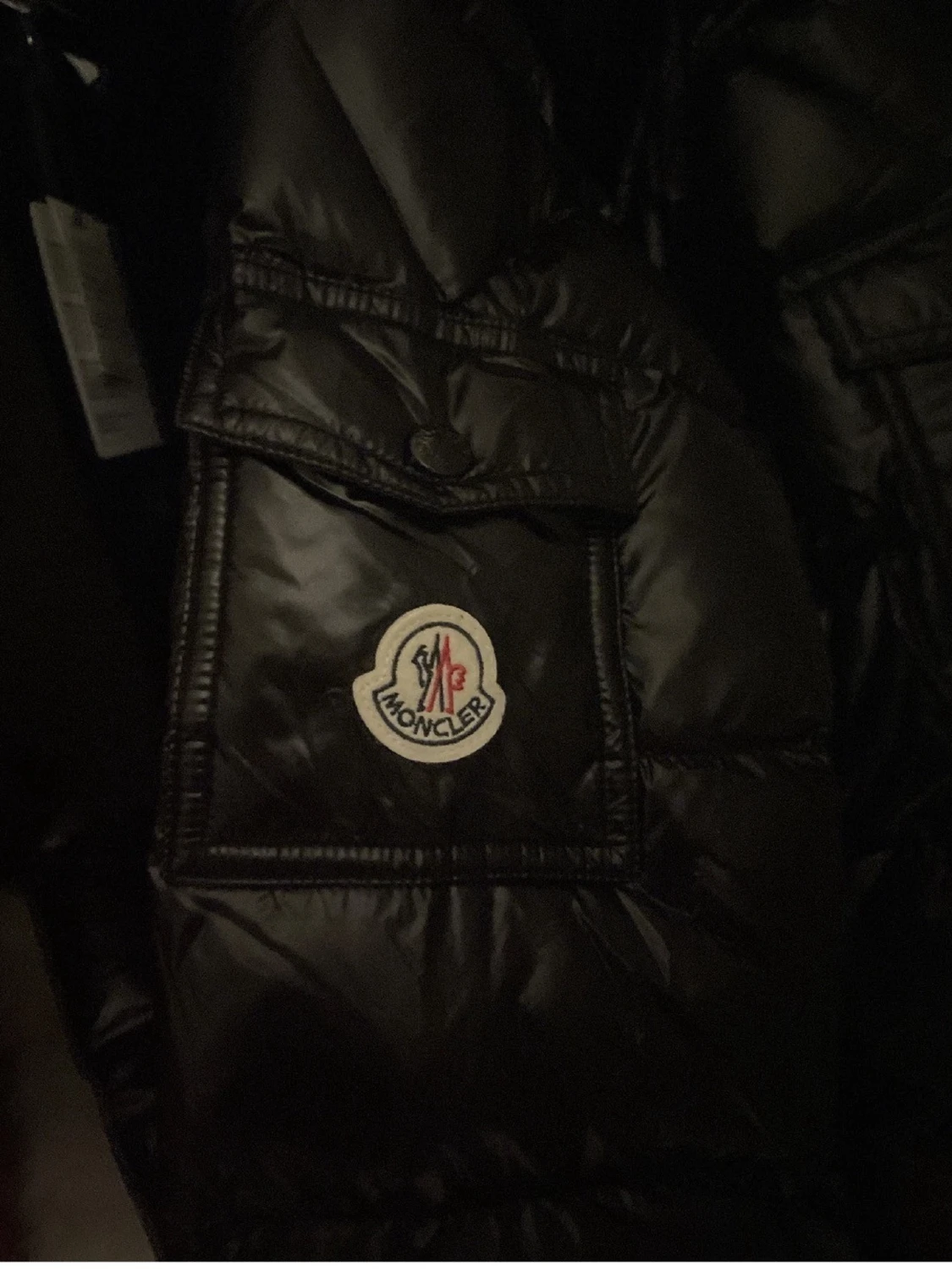 Svart pufferjacka från Moncler - 1