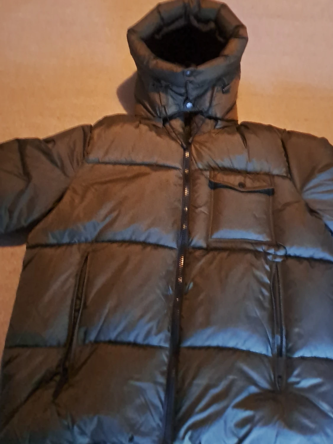 Svart pufferjacka Arraci & Sons x RepubliX XL