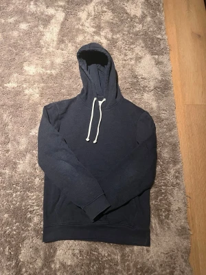 Blå tröja  - Pier one