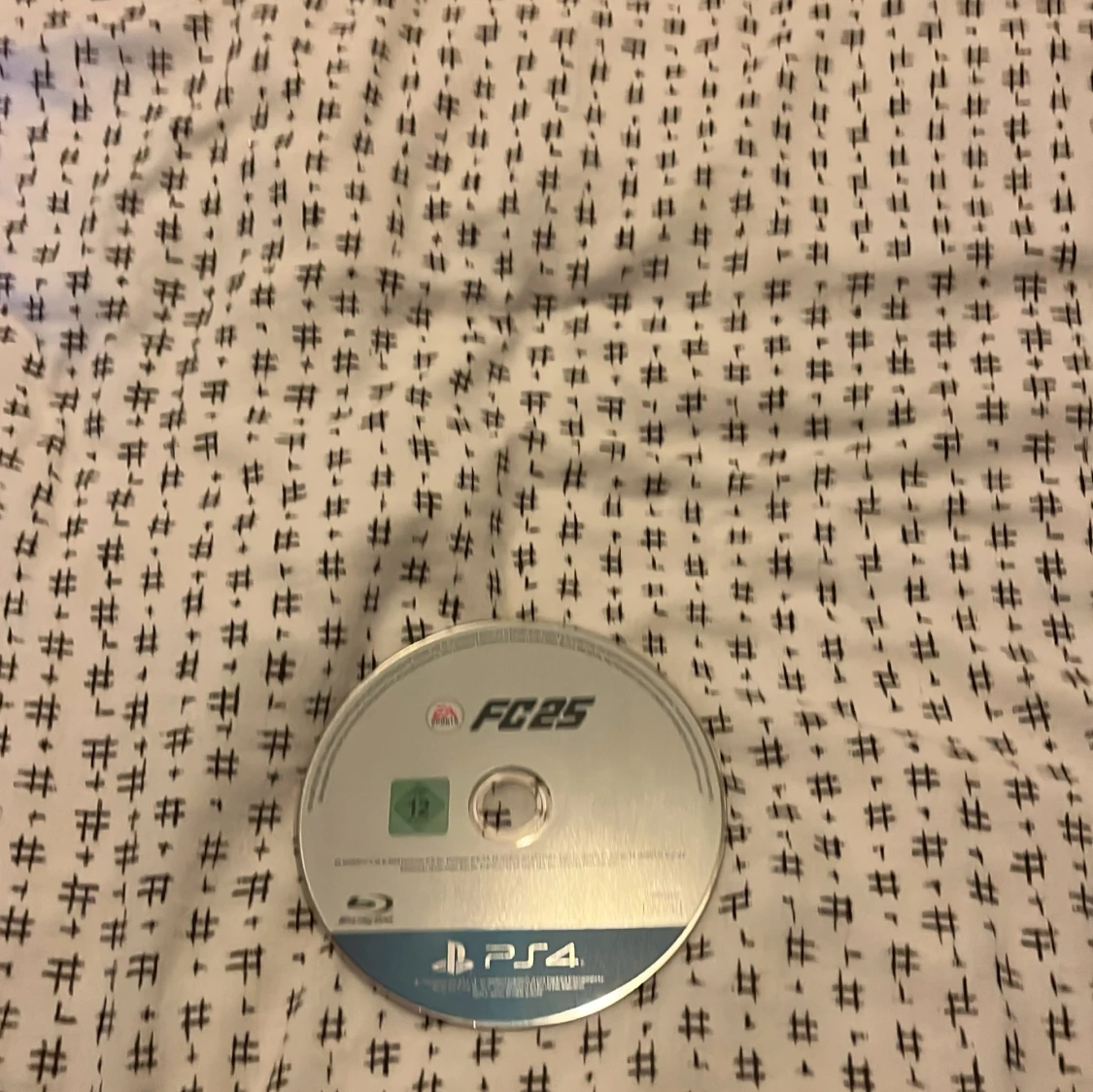 PlayStation 4 Slim - 4