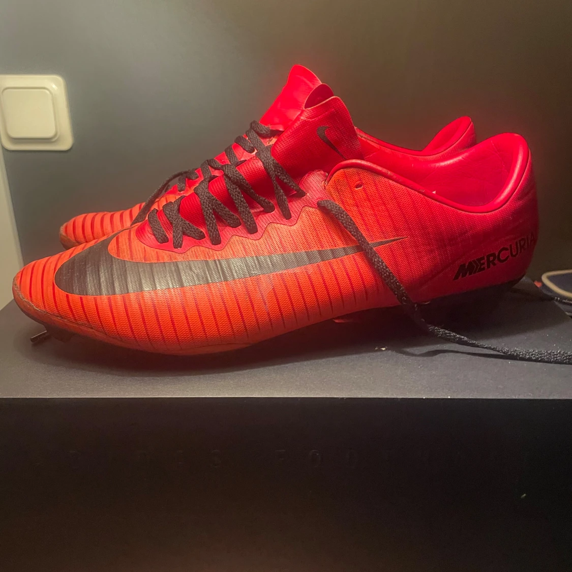 Nike Mercurial röda fotbollsskor - 2