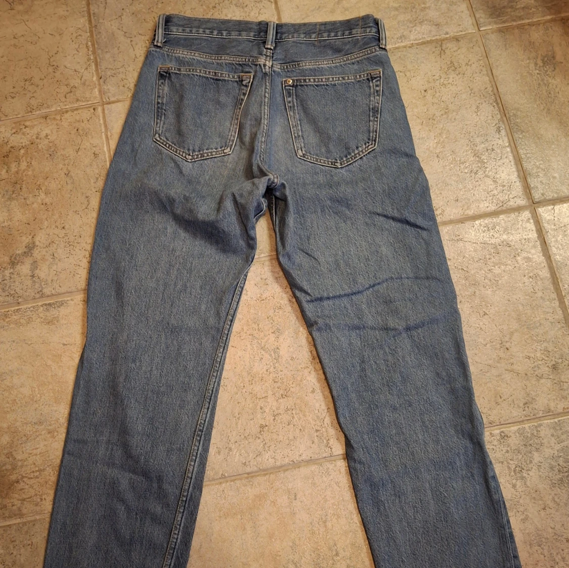 Blå relaxed fit jeans från H&M - 1