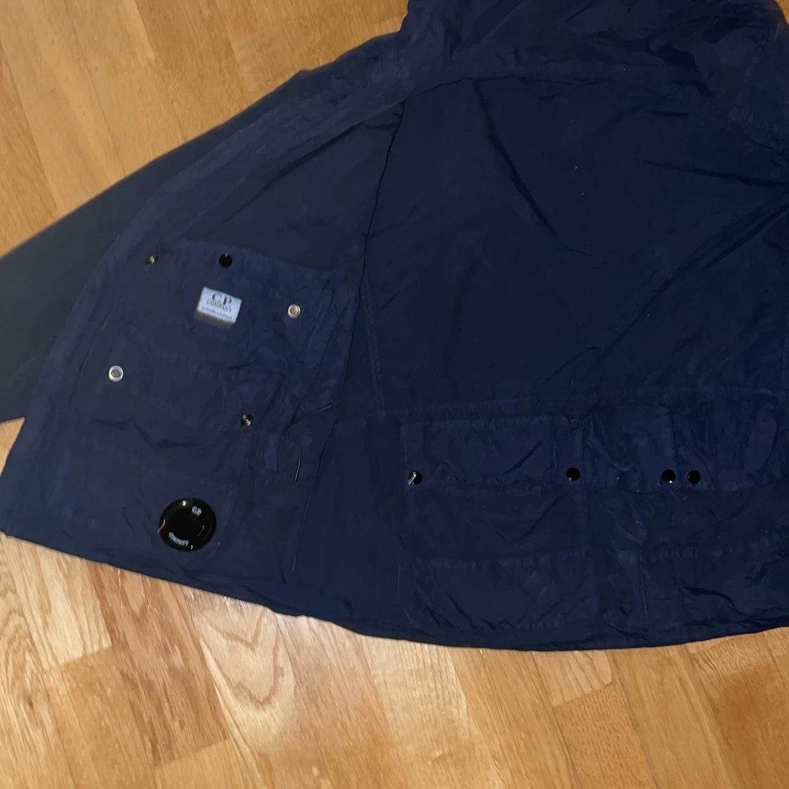 Mörkblå vindjacka från C.P. Company - 2