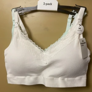 2-pack sköna nursing bra med spets  - Sköna nursing BH helt nya oanvända köpt för 350 säljer för 250