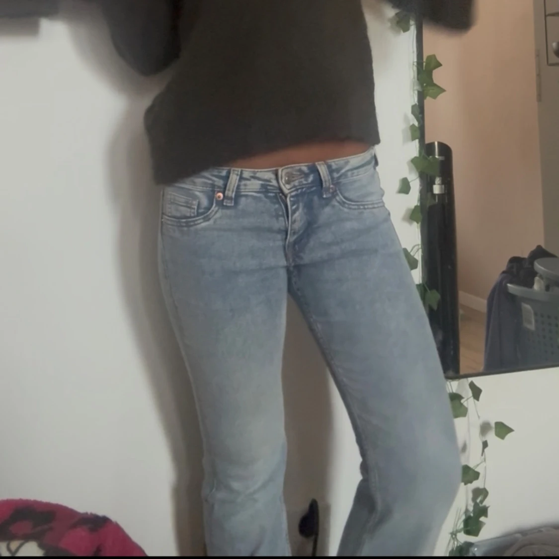 Bootcut ljusblå jeans i stretch