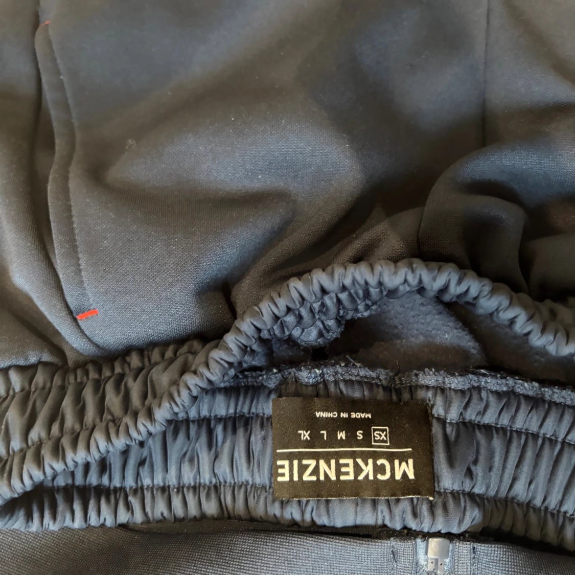 Mörkblå mjukisbyxor från McKenzie - 1