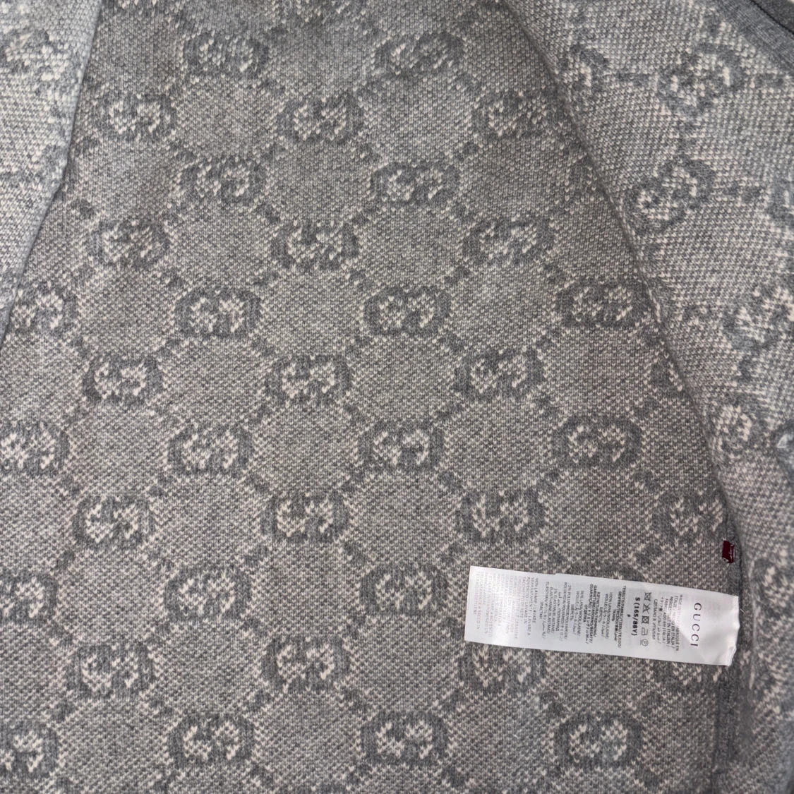 Grå stickad sweater från Gucci - 1