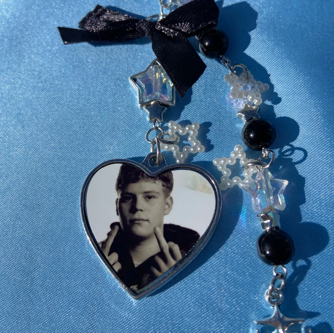 YUNG LEAN - SILVER ARROWS - keychain - 1