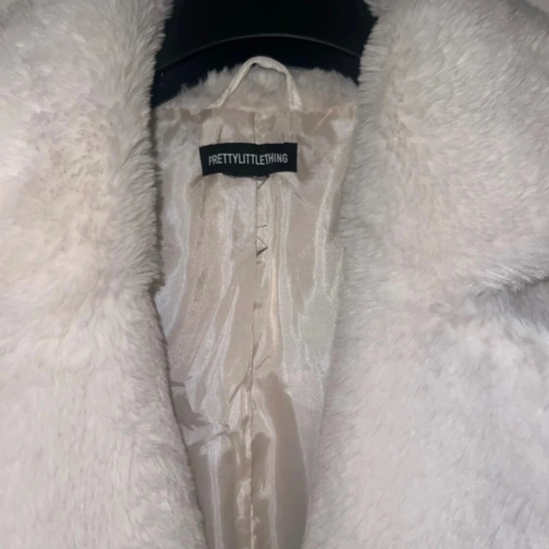 PLT lång fuskpälskappa med midjebälte - 2