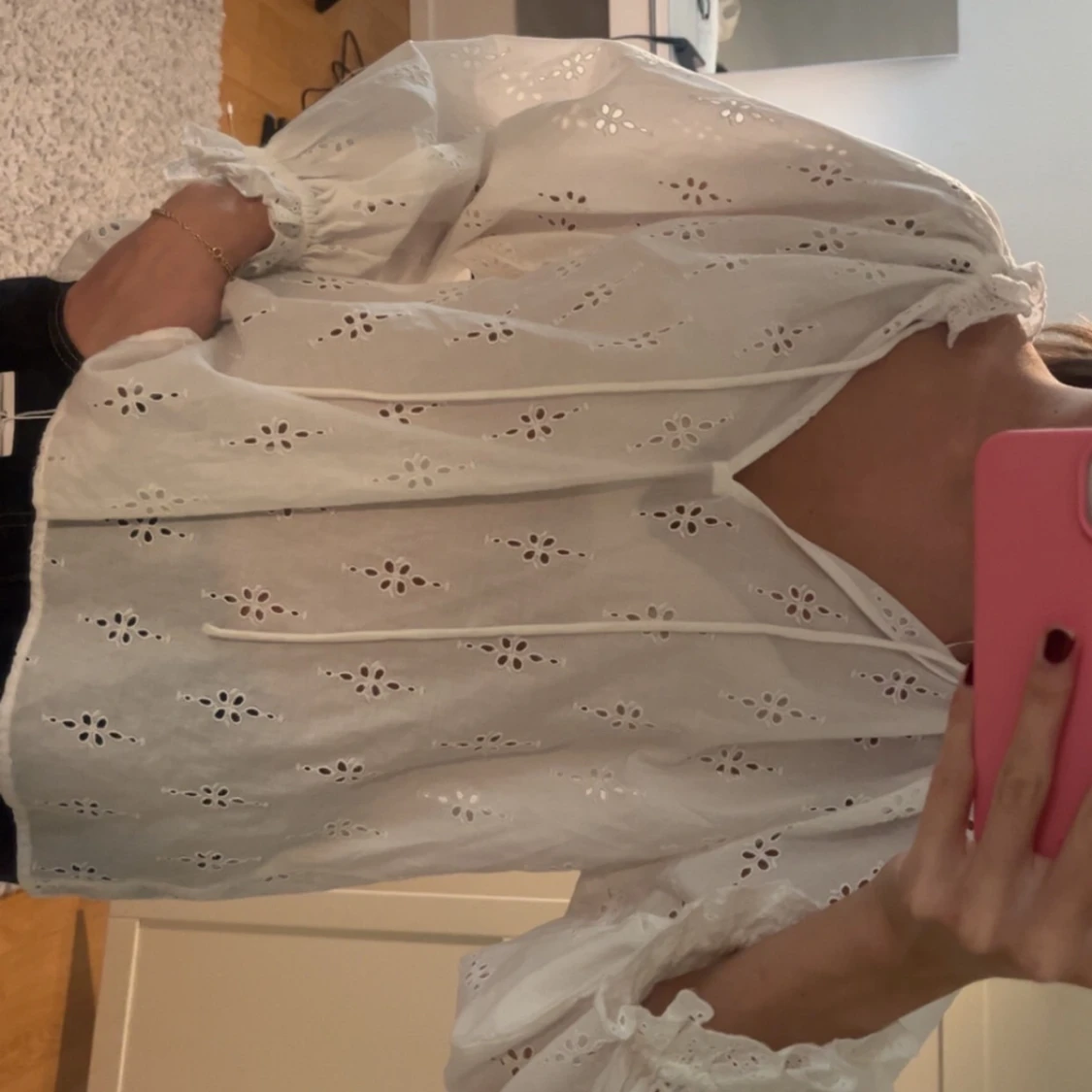 Vit v ringad blus - 1