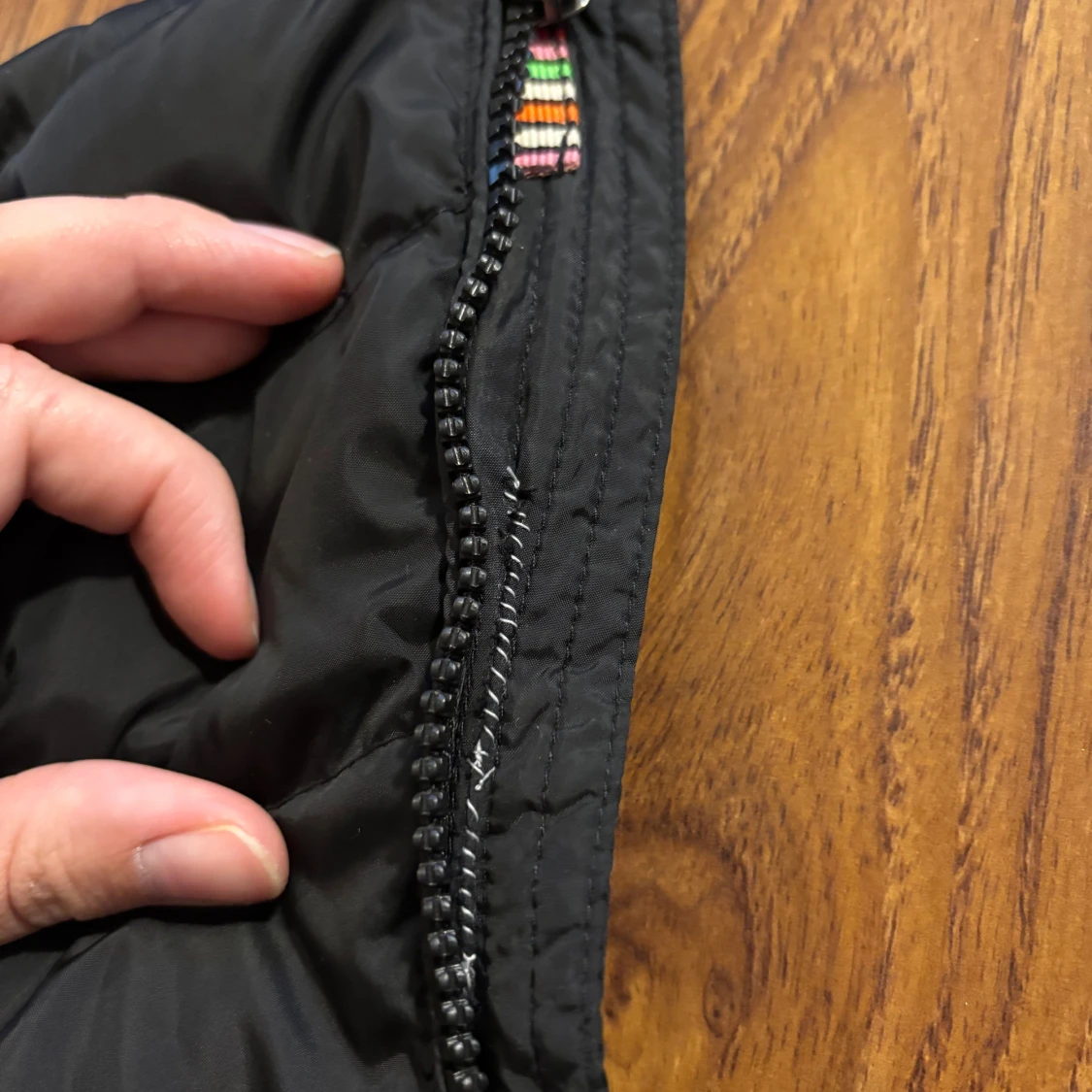 Svart dunjacka Bark of Sweden pälskrage strl 38 - 4