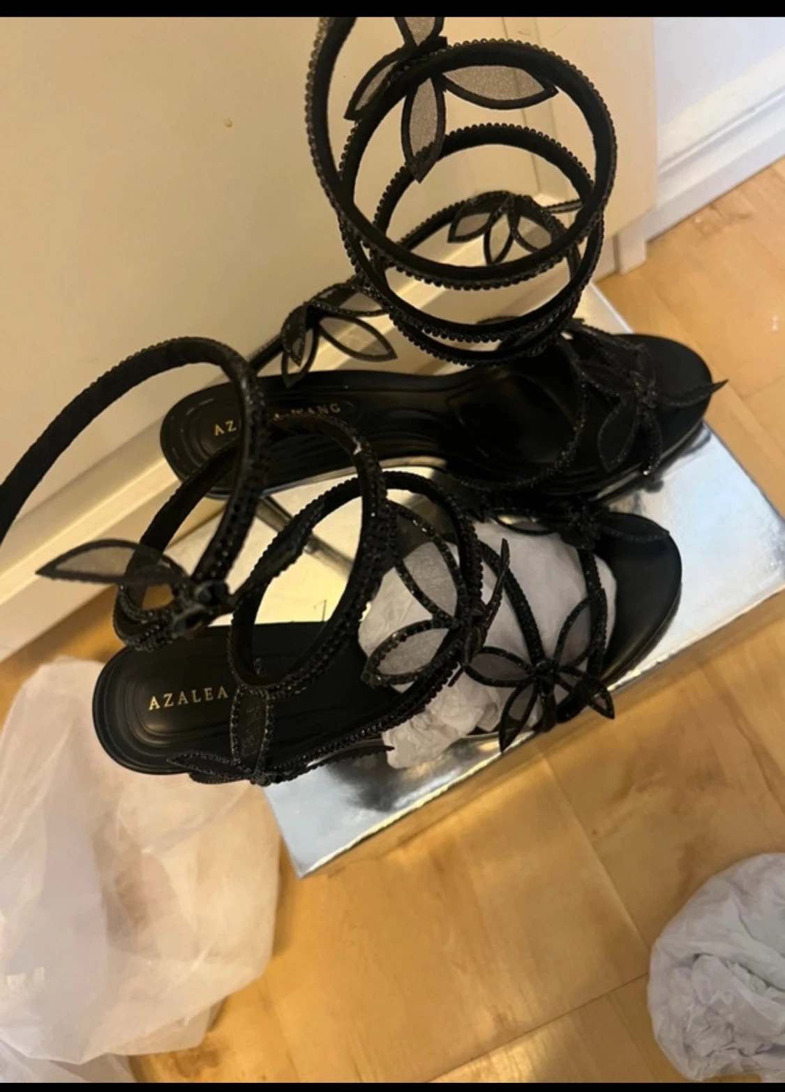 Svarta sandaler med höga klackar Azalea Wang - 1