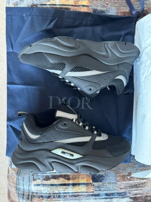 B22 - Riktig feta skor pris kan diskuteras