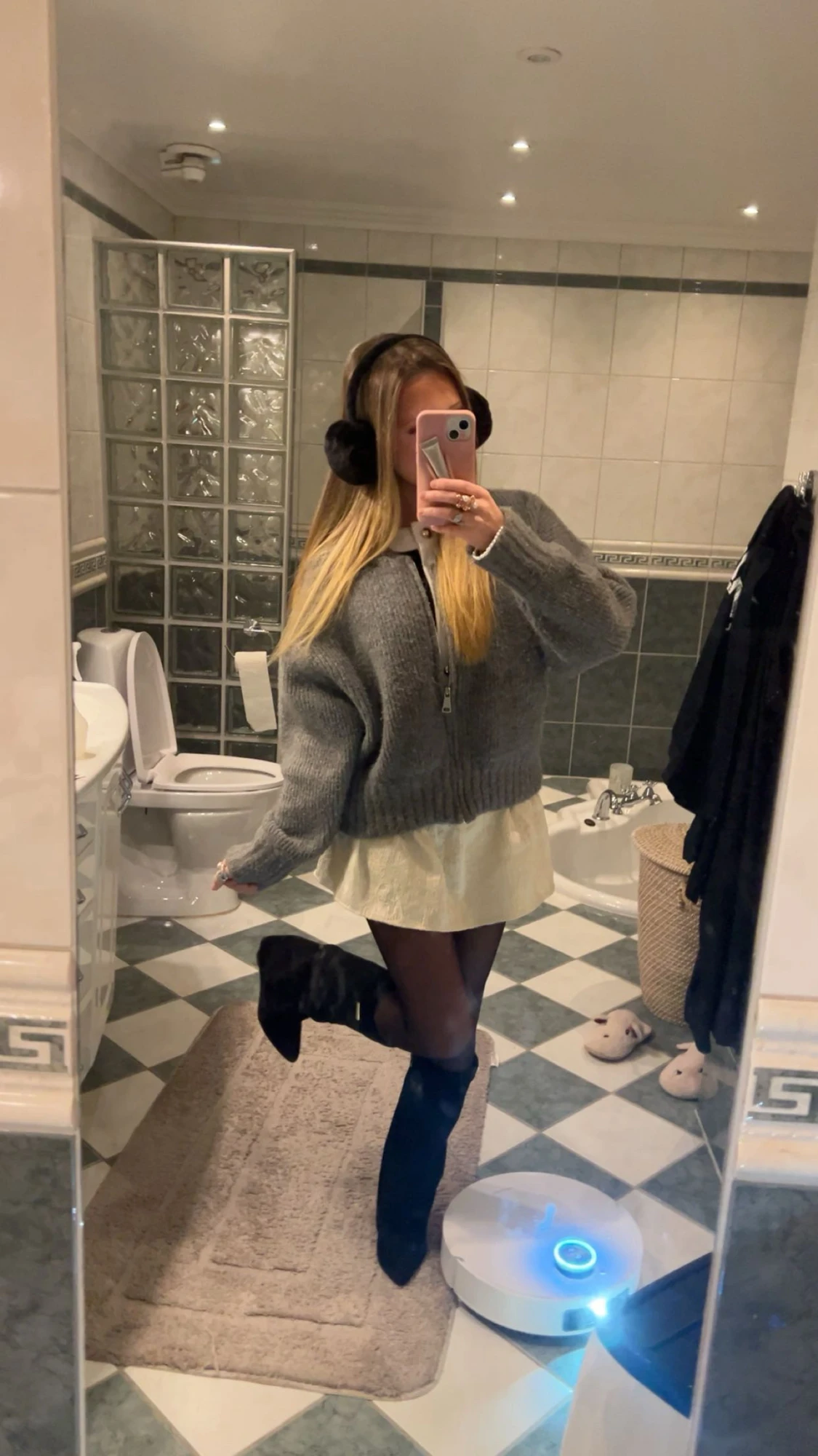 Grå stickad kofta🩶🪩 - 2