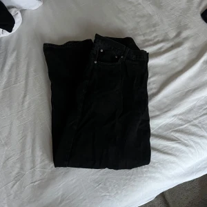 Sweetskbts baggy jeans - Svarta sweetsktbs Jeans i bra skick, baggy fit. Passar 180-190 