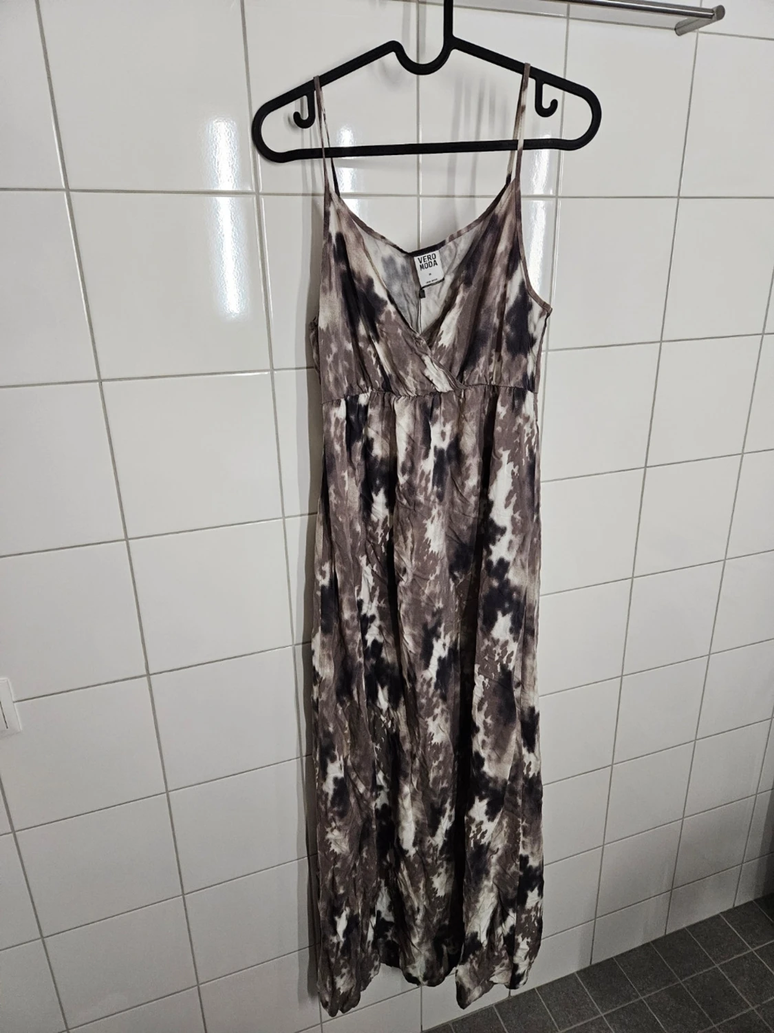 Mönstrad lång klänning