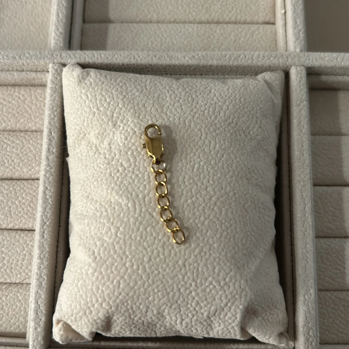 Necklece extension guld från Muli Collection 