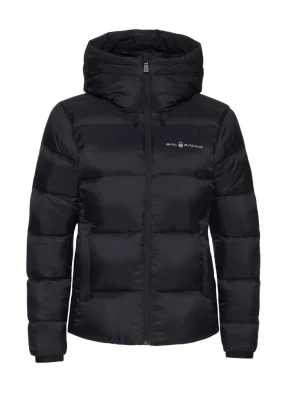 Sail Racing W Cloud Down Hood - Säljer Sail Racing dunjacka med huva. Har en defekt på framsidan därav priset!                                 Originalpris: 4200                                                             För fler bilder och frågor skriv privat 💛