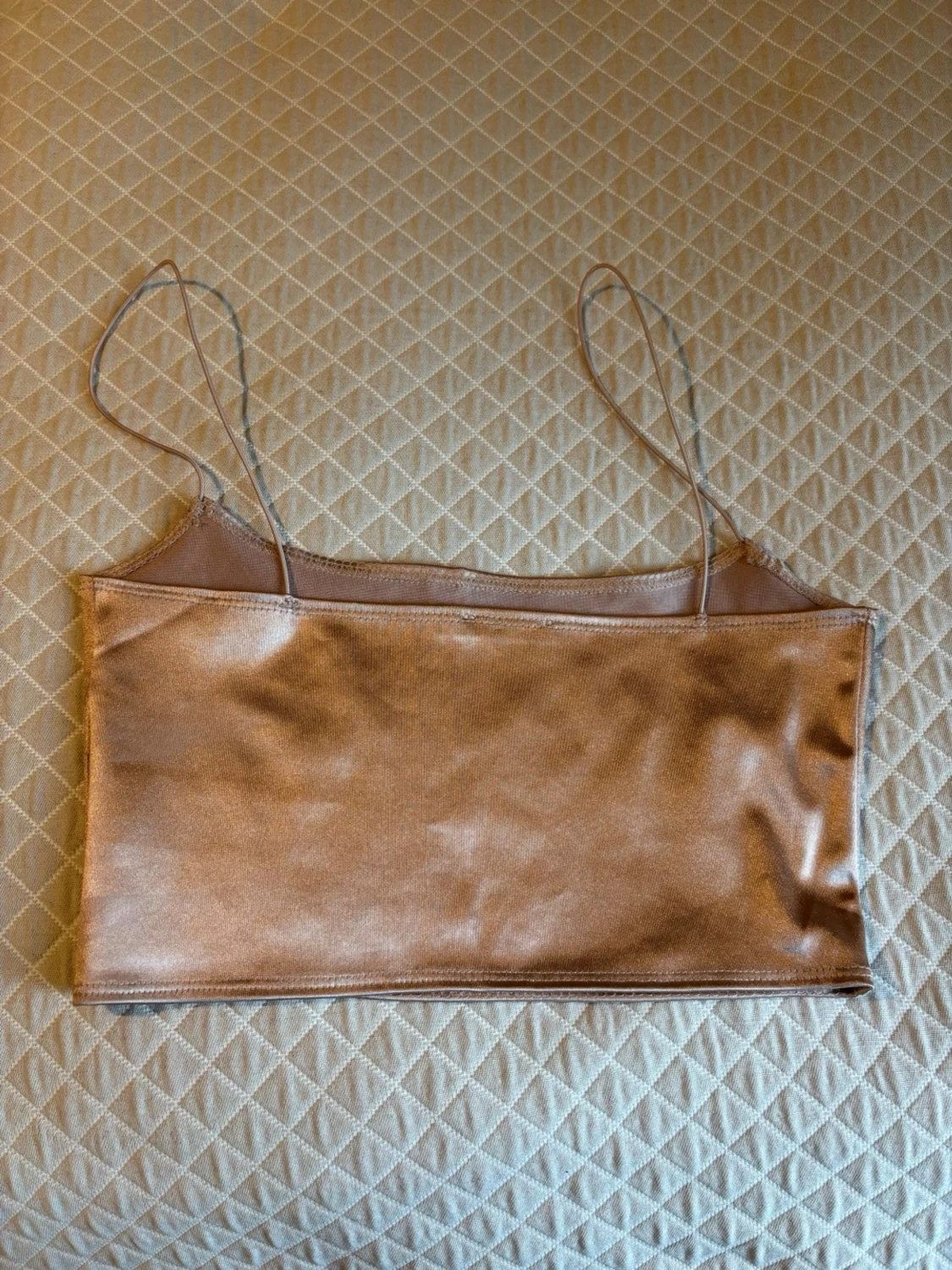 Champagnefärgad satin bandeau topp NLY ONE - 1