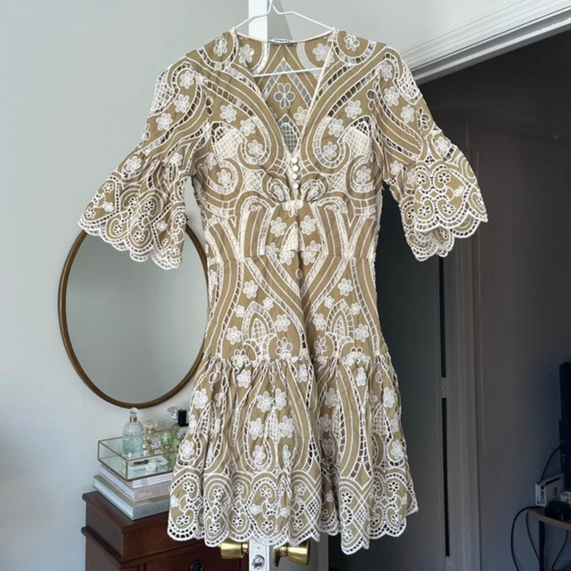 Beige spetsklänning från Sandro - 2