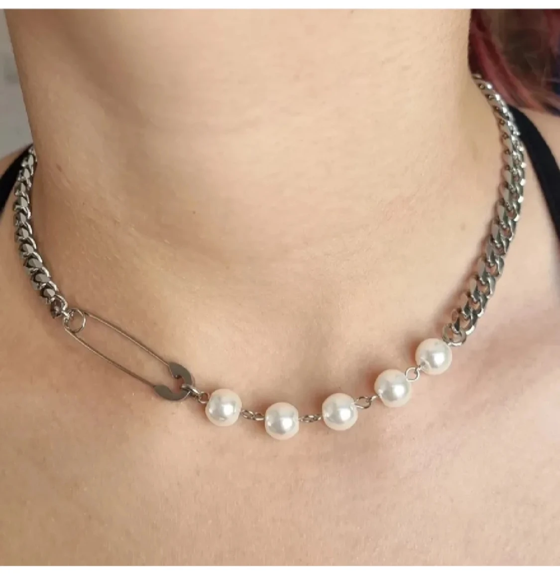 Stilfullt halsband  - 1