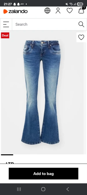 Blå bootcut jeans från LTB - Snygga blå jeans från LTB med klassisk femficksdesign och bootcut-ben. Jeansen har en väldigt låg midja💞