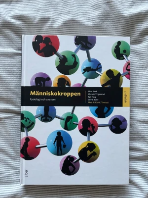 Människokroppen: Fysiologi och anatomi - Helt nytt skick! Säljer pågrund av avslutad studie. Nypris 1499kr. 